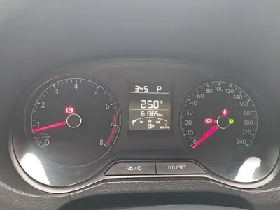 Volkswagen Polo 2018, 61300 км, за 37100 CNY - фото 12