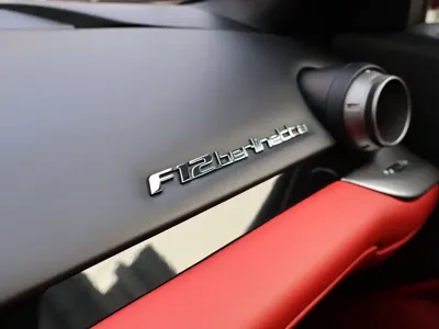 Ferrari F12berlinetta 2015, 13000 км, за 2330000 CNY - фото 7