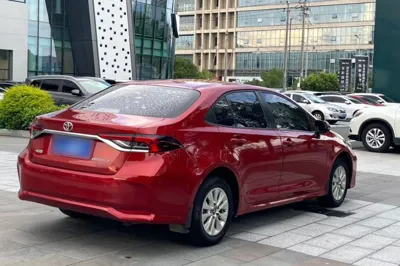 Toyota Corolla 2019, 61200 км, за 66076.26 CNY - фото 6