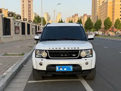 Land Rover Discovery 2013, 260000 км, за 142800 CNY