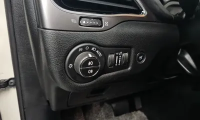 Jeep Cherokee 2019, 75709 км, за 99990000 KRW - фото 27