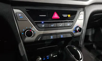 Hyundai Avante 2018, 159365 км, за 7500000 KRW - фото 18
