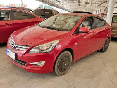 Hyundai Verna · 2014 год