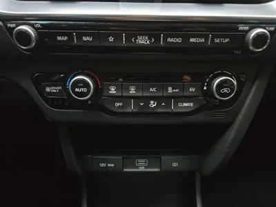 Kia Niro 2023, 119171 км, за 11920000 KRW - фото 16