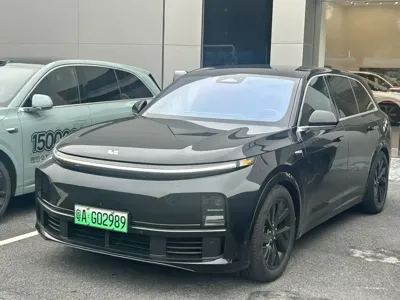Li Auto Li L7 · 2023 год