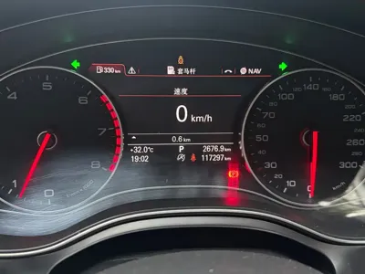 Audi A6L 2015, 116000 км, за 66800 CNY - фото 12