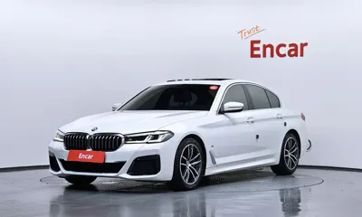 BMW 5-Series · 2021 год