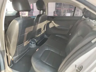 Volkswagen Santana 2016, 120000 км, за 18800 CNY - фото 10