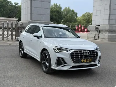 Audi Q3 2022, 44000 км, за 173800 CNY