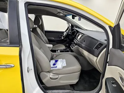 Kia Canival 2015, 121620 км, за 7500000 KRW - фото 11