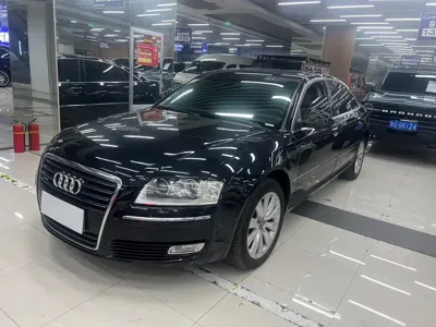 Audi A8 · 2008 год