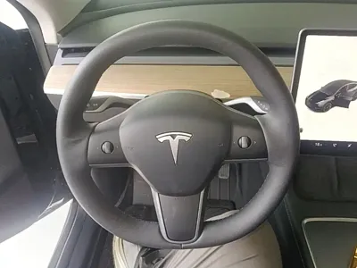 Tesla Model Y 2022, 130900 км, за 137400 CNY - фото 11