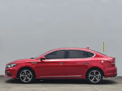 MG 6 New Energy 2018, 55000 км, за 28800 CNY