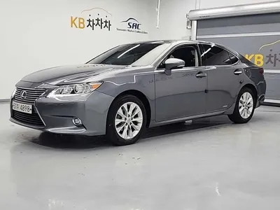 Lexus ES · 2015 год