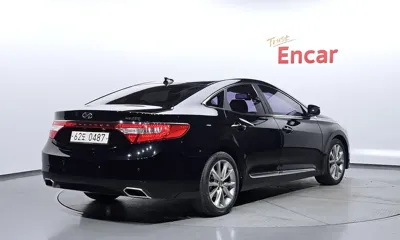 Hyundai Grandeur 2017, 195499 км, за 6000000 KRW