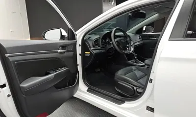 Hyundai Avante 2018, 41173 км, за 12300000 KRW - фото 10
