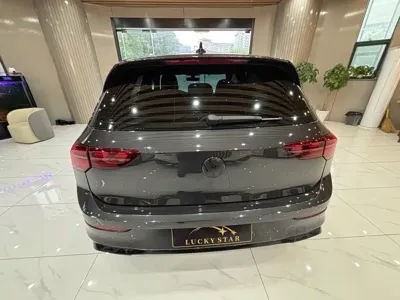 Volkswagen Golf 2023, 49000 км, за 138800 CNY