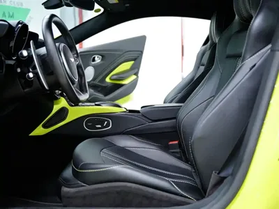 Aston Martin V8 Vantage 2018, 35200 км, за 838000 CNY - фото 22