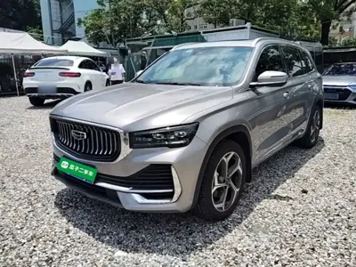 Geely Xingyue L · 2025 год