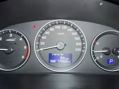 Hyundai Starex 2020, 179501 км, за 12400000 KRW - фото 11