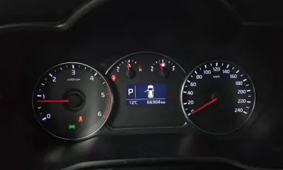 Kia Carens 2015, 66304 км, за 6500000 KRW - фото 8
