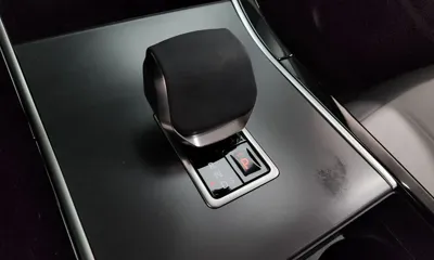 Land Rover Range Rover Evoque 2024, 14214 км, за 100000000 KRW - фото 9