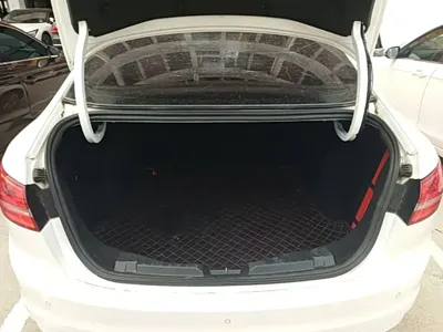 Ford Escort 2017, 52699 км, за 26500 CNY - фото 19