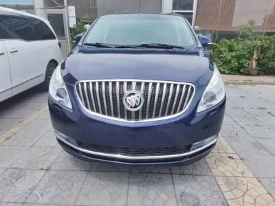 Buick GL8 2017, 133600 км, за 68300 CNY