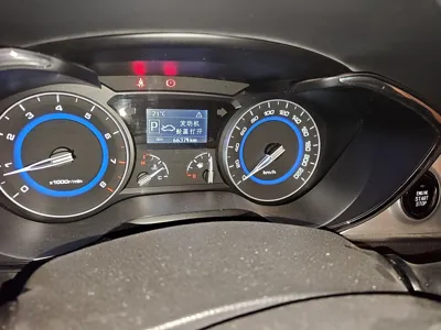 Changan Alsvin V7 2015, 66300 км, за 17243.37 CNY - фото 13