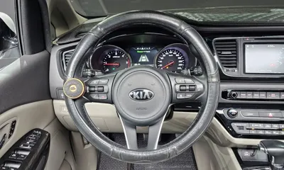Kia Canival 2018, 82576 км, за 16500000 KRW - фото 12