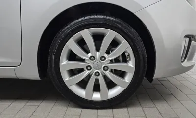 Kia Carens 2015, 66304 км, за 6500000 KRW - фото 5
