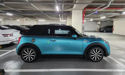 MINI Cooper Convertible · 2017 год