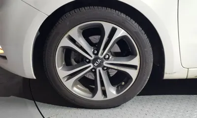 Kia K3 2015, 236078 км, за 5800000 KRW - фото 5