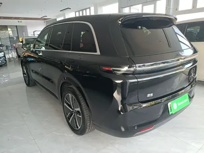 Li Auto L8 2024, 17900 км, за 252857.55 CNY