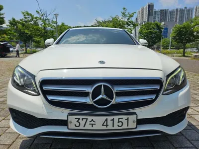 Mercedes-Benz E-Class · 2018 год