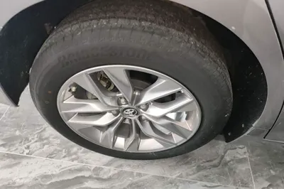 Toyota Avalon 2019, 11600 км, за 121336.95 CNY - фото 16