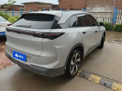 Arcfox Alpha T5 2026, 9800 км, за 107800 CNY