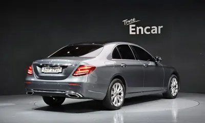 Mercedes-Benz E-Class 2018, 111633 км, за 21990000 KRW