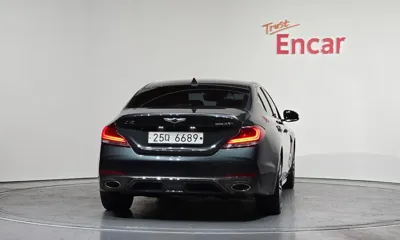 Genesis G70 2018, 142610 км, за 13790000 KRW