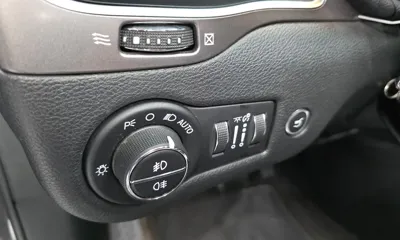Jeep Cherokee 2019, 103858 км, за 10200000 KRW - фото 32