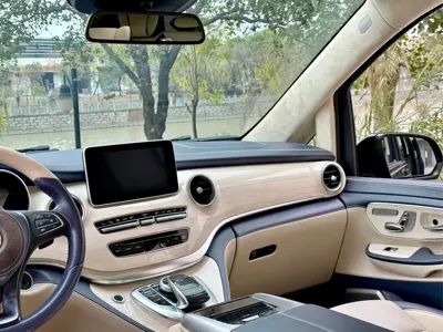 Mercedes-Benz V-Class 2018, 116800 км, за 149800 CNY - фото 18