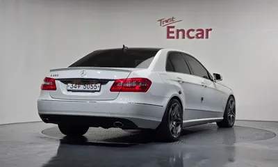 Mercedes-Benz E-Class 2011, 113145 км, за 5500000 KRW