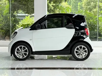 Smart Smart Fortwo 2016, 78000 км, за 32000 CNY