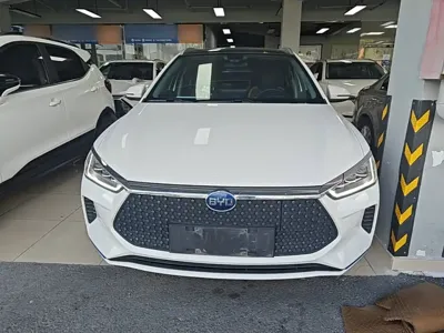 BYD e2 2020, 40199 км, за 42699 CNY