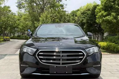 Mercedes-Benz E-Class 2024, 30700 км, за 366199.81 CNY