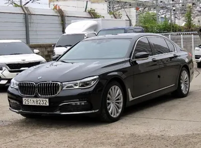BMW 7-Series · 2018 год