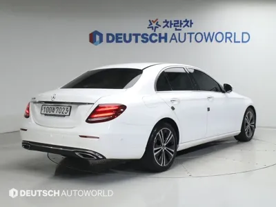 Mercedes-Benz E-Class 2020, 96618 км, за 25900000 KRW - фото 2