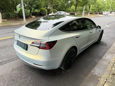 Tesla Model 3 2023, 117000 км, за 123800 CNY
