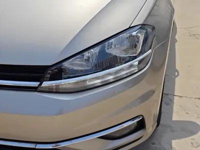 Volkswagen Golf 2019, 90000 км, за 42800 CNY