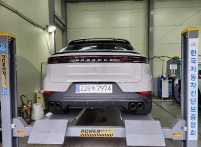 Porsche Cayenne 2024, 76436 км, за 110990000 KRW - фото 2